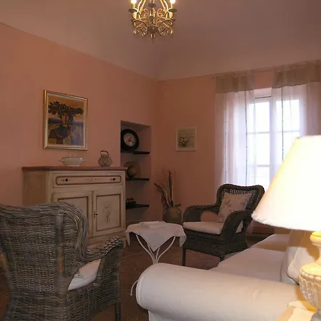 坎迪内塔度假酒店 4* Mombello Monferrato
