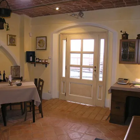 坎迪内塔度假酒店 住宿加早餐酒店 Mombello Monferrato