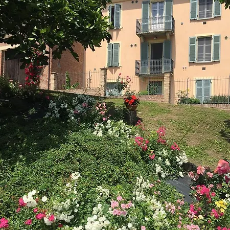 坎迪内塔度假酒店 住宿加早餐酒店 Mombello Monferrato